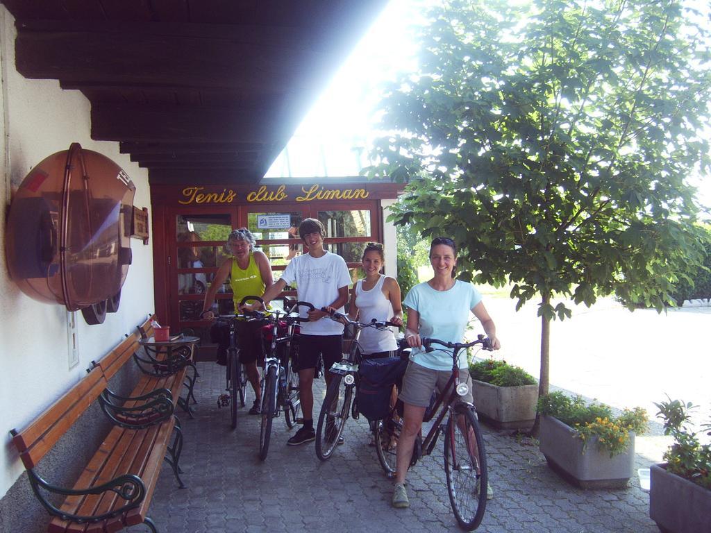Guest House Turisticna Kmetija Plaznik Ljubno ภายนอก รูปภาพ